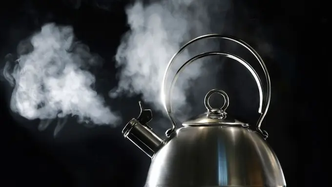 Cara Mudah Jadi Sehat Hanya dengan Air Hangat