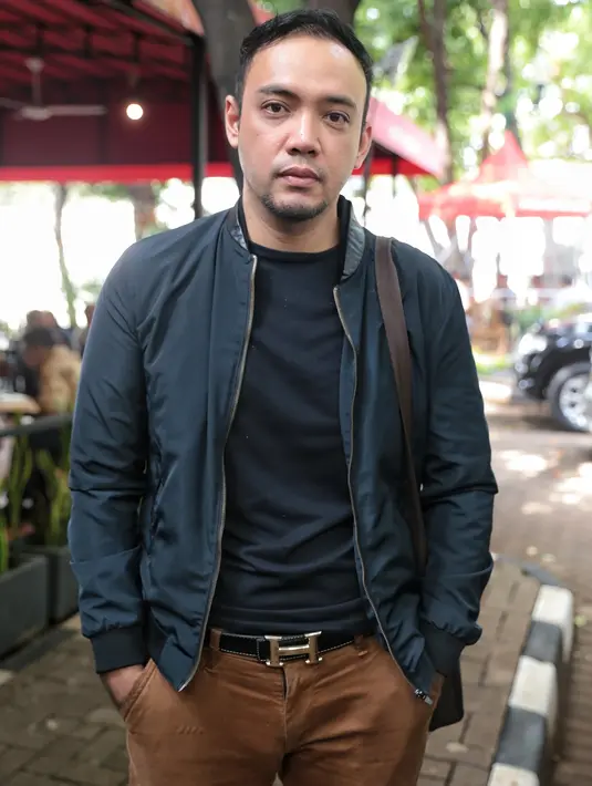 Kedatangannya ke Polda Metro Jaya, ternyata Sandy yang melaporkan Tessa juga mengajukan gugatan hak asuh anak. (Adrian Putra/Bintang.com)