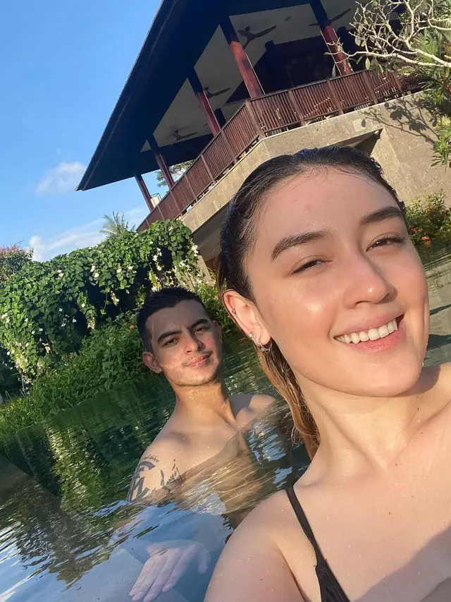 5 Tahun Pacaran, Ini 7 Potret Kemesraan Ciccio Manassero dan Natasha Ryder