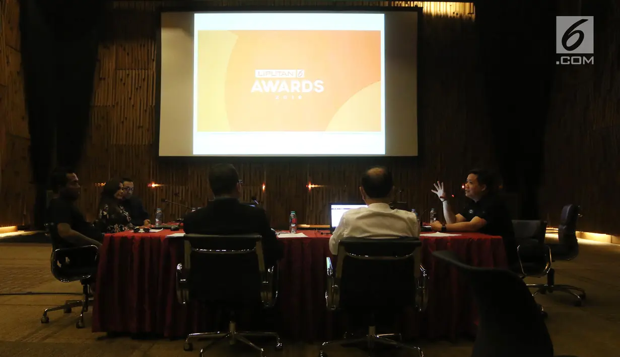 Suasana penjurian Liputan 6 Awards 2018 di SCTV Tower, Jakarta, Selasa (8/5). Liputan 6 Awards 2018 digelar untuk menyambut HUT ke-22 Liputan 6. (Liputan6.com/Arya Manggala)