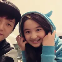 Inilah kisah cinta seorang guru dan muridnya yang sempat menghebohkan masyarakat dunia lantaran perbedaan usia keduanya yang sangat jauh. (Foto: YouTube.com)