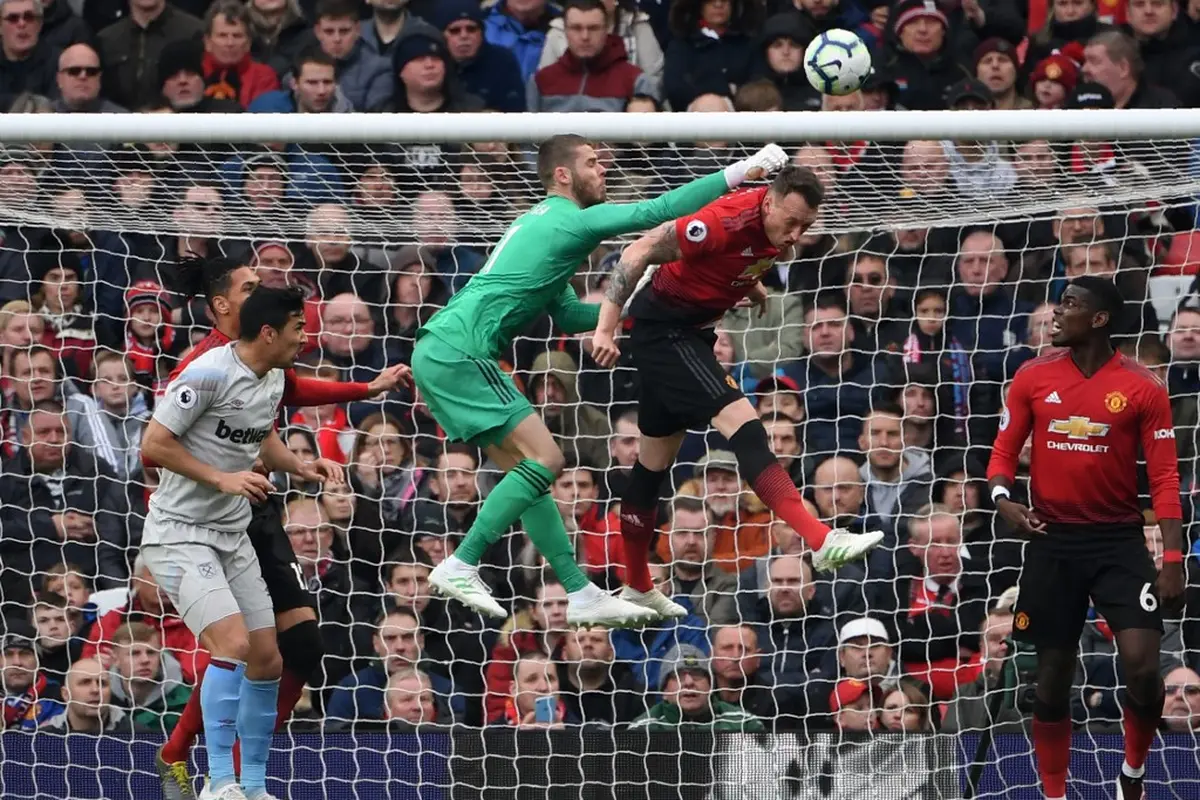 Manchester United Kalahkan West Ham