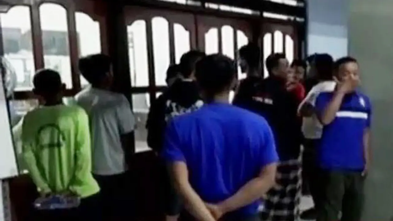 Pasangan Selingkuh Digerebek