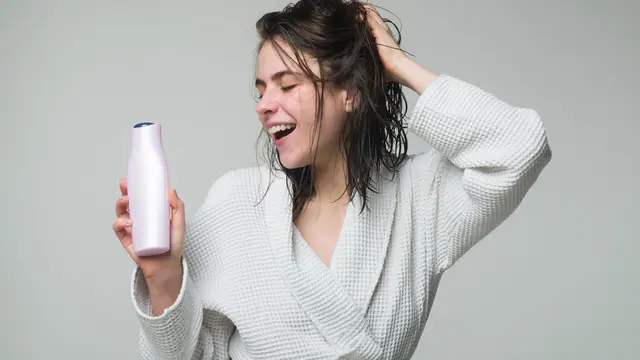 Cara Rambut Tidak Mengembang: 15 Tips Perawatan Mudah yang Bisa Dilakukan di Rumah