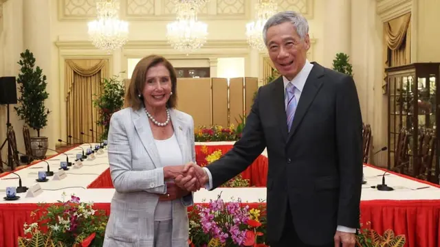 Pertemuan antara Perdana Menteri Lee Hsien Loong dan delegasi Kongres AS yang dipimpin oleh Ketua DPR AS Nancy Pelosi pada 1 Agustus 2022.  (Foto: Kementerian Komunikasi dan Informasi Singapura)