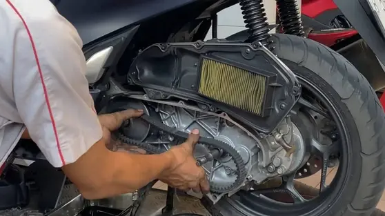 Bunyi Gredek Saat Motor Matik Mulai Jalan, Komponen Ini Patut Dicurigai