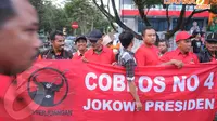 Kedatangan Jokowi disambut antusiasme masyarakat yang sudah menunggu sejak siang (Liputan6.com/Herman Zakharia)