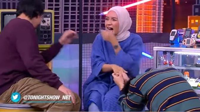Iqbaal Ramadhan di acara Tonight Show (Youtube)