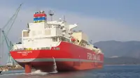 kapal FSRU Jawa Satu berlayar meninggalkan Galangan Kapal Samsung Heavy Industries di Geoje, Busan, Korea Selatan menuju Indonesia. (Foto: Jawa Satu Power)