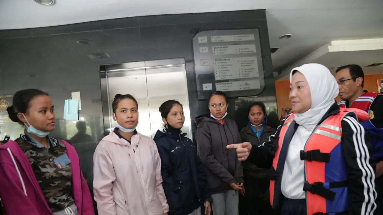 BBPLK Bekasi Kebanjiran, Menaker Ida Bantu Evakuasi 20 Peserta Pemagangan Jepang