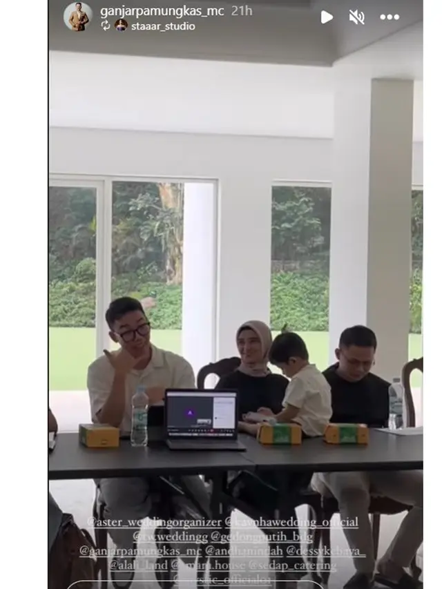 6 Potret Kedekatan Iqbal Fitrah dengan Syaki Anak Nadya Mustika, Jadi Ayah Sambung