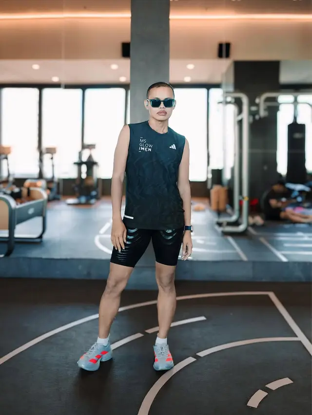Wanda Hara Pamer Otot Perut, Konsisten Olahraga Lari dan Siap Ramaikan Tokyo Marathon (credit: instagram/wanda_haraa).