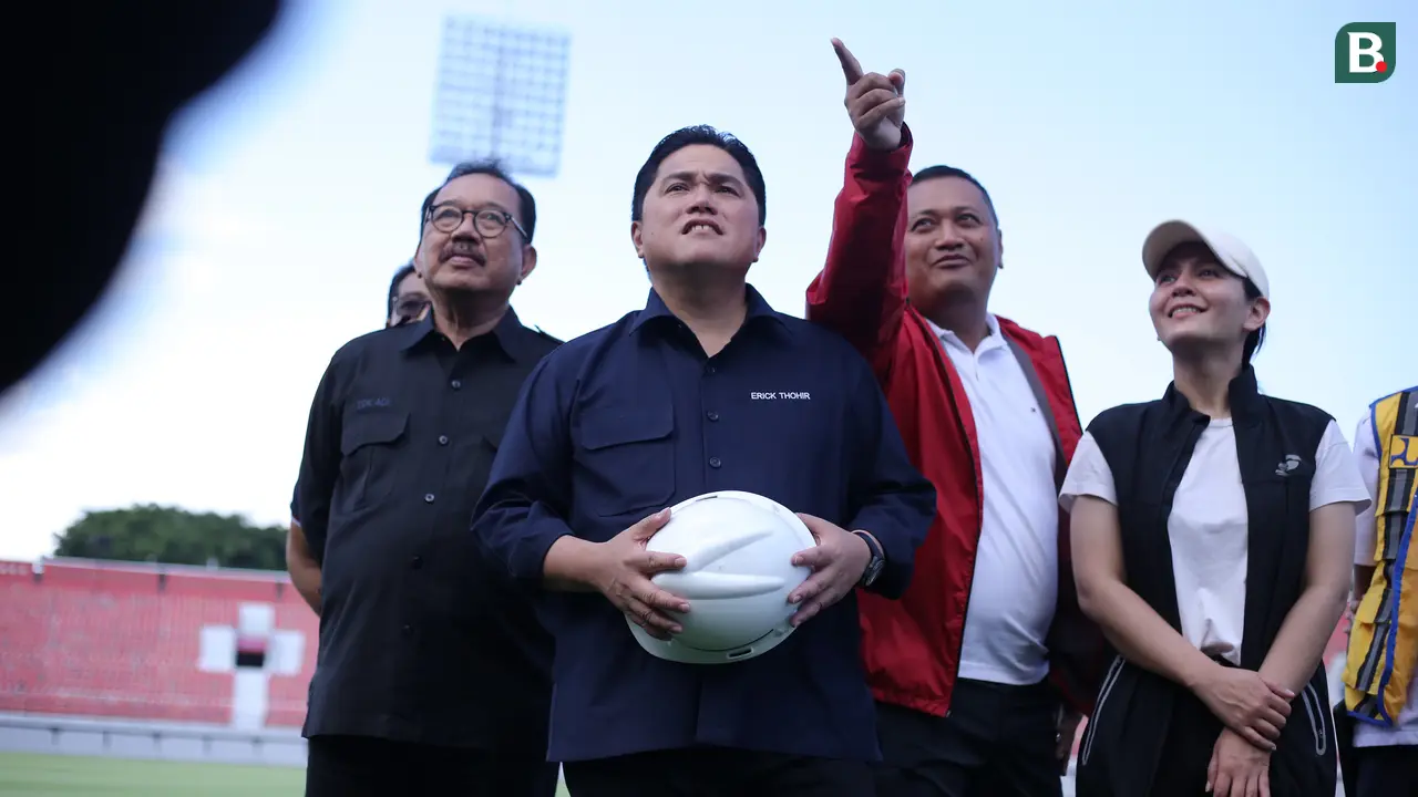 Foto: Tinjau Stadion I Wayan Dipta untuk Ajang Piala Dunia U-20 2023, Erick Thohir Minta Lahan Parkir Diperluas