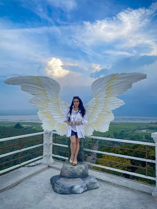 Jennifer Jill (Instagram/jennifer_ipel)