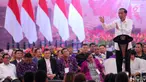 Capres nomor 01, Joko Widodo atau Jokowi memberi sambutan pada acara silaturahmi dengan para peserta Konferensi Gereja dan Masyakarat (KGM) dan pengurus PGI di Manado, Minggu (31/3). Dalam sambutanya Jokowi menyampaikan untuk tetap menjaga persatuan dan kesatuan. (Liputan6.com/Angga Yuniar)