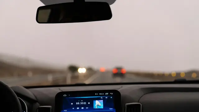 7. Menganggap Remeh Aturan Lalu Lintas