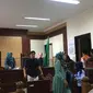 Penusuk parang di wajah pelajar saat tawuran hingga tewas di Kota Tangerang Selatan, divonis hukuman 4 tahun kurungan penjara. (Liputan6.com/Pramita Tristiawati)