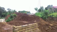 Proyek pembangunan regional ring road di Bogor tak kunjung tuntas. (Liputan6.com/Achmad Sudarno)