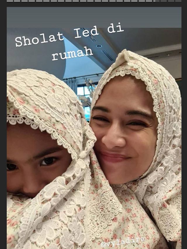 Dian Sastrowardoyo. (Instagram/ therealdisastr)