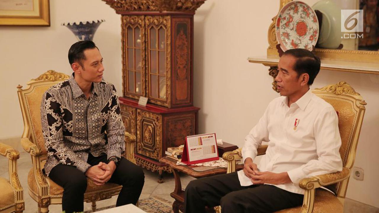 Presiden Jokowi Terima AHY di Istana Merdeka
