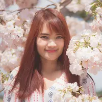 Ilustrasi perempuan baik dan rendah hati | copyright freepik.com/tirachard