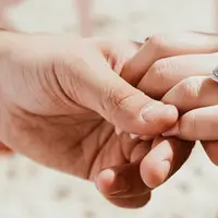 Cincin tunangan tak sesuai harapan? atasi dengan cara berikut ini (Foto: Unsplash)