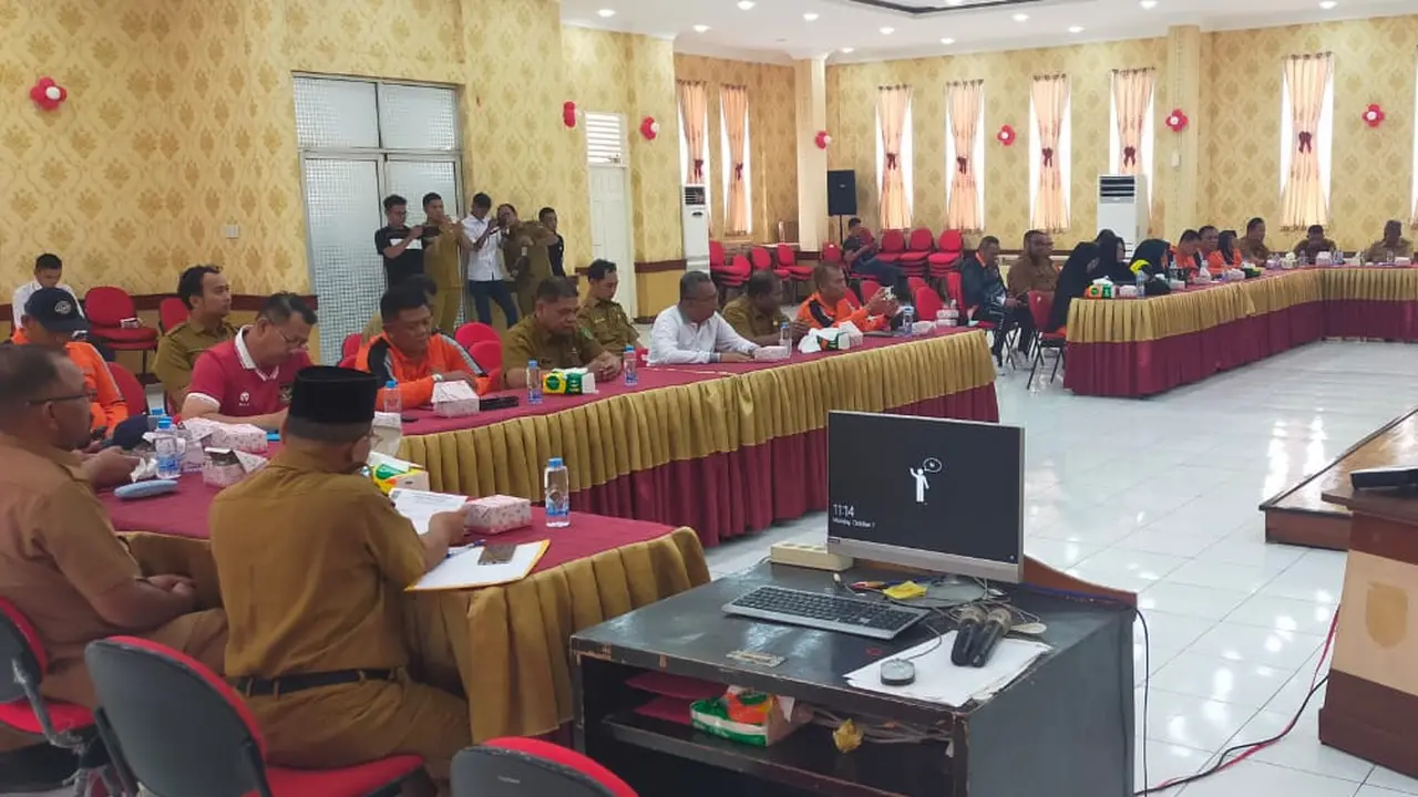 Rapat koordinasi mengantisipasi bencana banjir di Rokan Hilir.