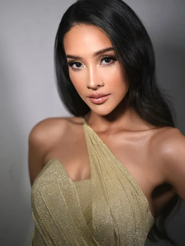 Gaya Anya Geraldine Dipulas Glam Makeup Look, Tampil Manglingi Disebut bak Miss Universe