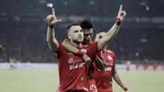 Striker Persija Jakarta, Marko Simic, melakukan selebrasi usai mencetak gol ke gawang Arema FC pada laga Liga 1 di SUGBK, Jakarta, Sabtu (31/3/2018). Babak pertama berakhir imbang 1-1. (Bola.com/M Iqbal Ichsan)