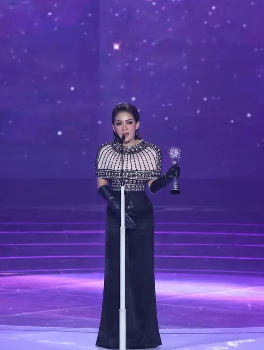 Syahrini SCTV Awards 2018