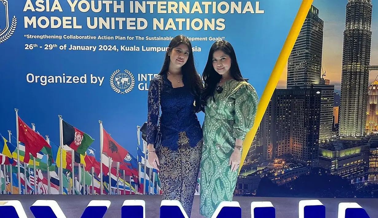Sang ibu, Annisa Pohan ikut mendampingi Almira ikuti ajang diplomasi internasional tersebut [@annisayudhoyono]