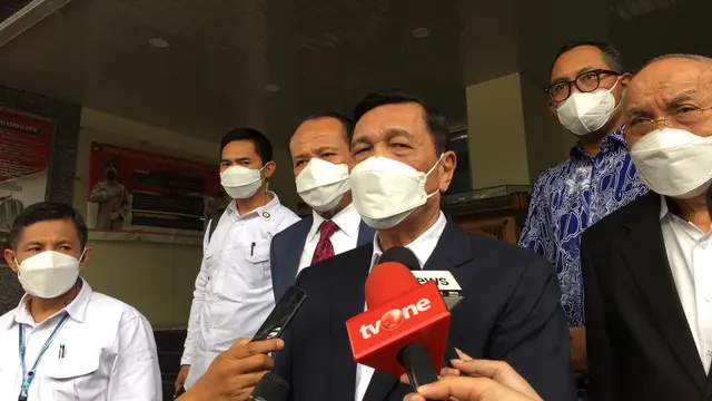 Menko Bidang Kemaritiman dan Investasi Luhut Binsar Pandjaitan di Polda Metro Jaya, Senin (15/11/2021).