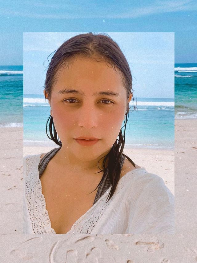 Momen Liburan Prilly Latuconsina di Bali. (Sumber: Instagram/prillylatuconsina96)