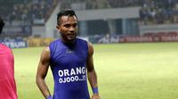 Pemain Persib Bandung, Zulham Zamrun usai melawan Persiba Balikpapan pada lanjutan Torabika SC 2016  di Stadion Wibawa Mukti, Cikarang, Sabtu (1/10/2016). (Bola.com/Nicklas Hanoatubun)