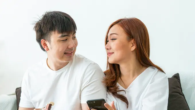 pasangan cinta bahagia