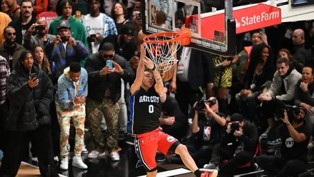 Mac McClung berputar 540 derajat di kontes slam dunk NBA All-Star 2023