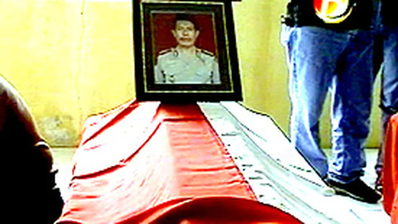 040905cHeliDuka.jpg