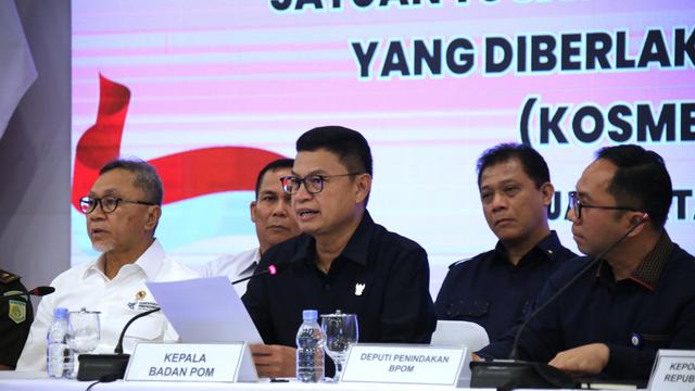 Kepala BPOM Taruna Ikrar