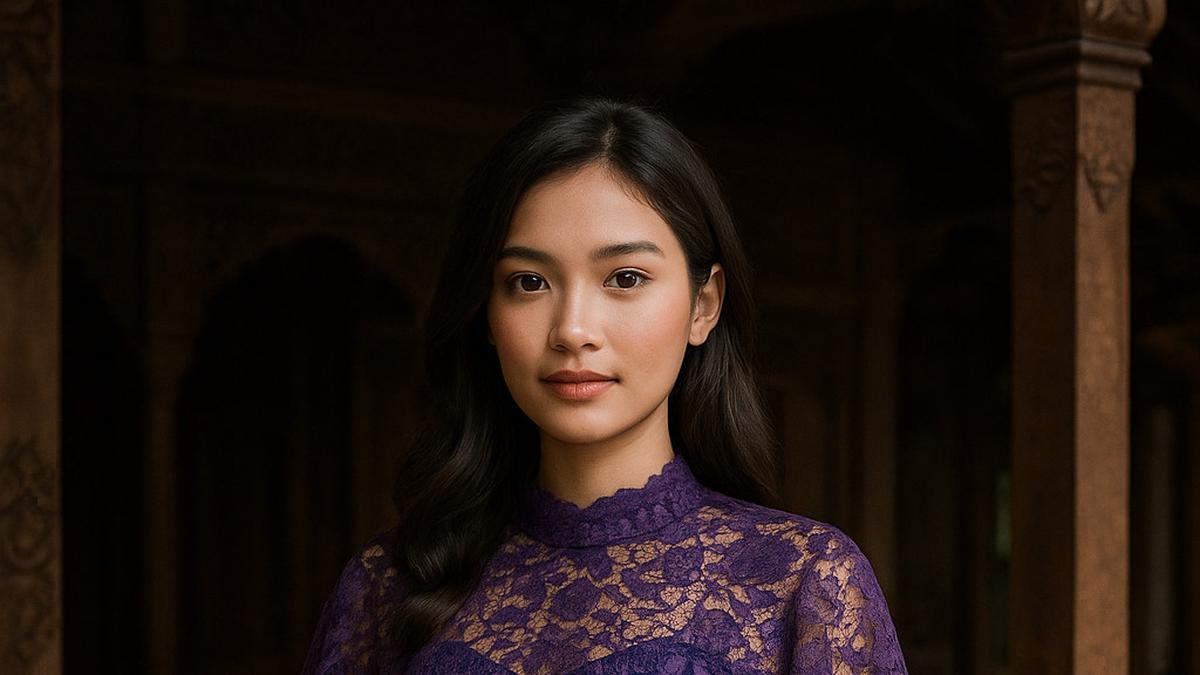 7 Model Dress Batik A-Line Kombinasi Brokat, Cocok untuk Tampil Ramping dan Anggun