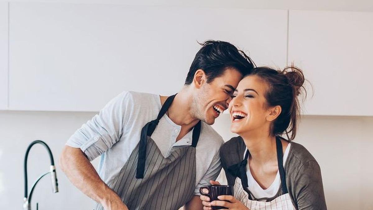 Buat Pria Terpesona dengan 5 Sikap Perempuan Penyayang Ini, Bikin Hubungan Harmonis
