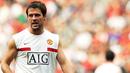 Striker Manchester United, Michael Owen saat berlatih di National Stadium, Kuala Lumpur, Malaysia, 17 Juli 2009. MU berada di Malaysia dalam rangka Tur Asia 2009. AFP PHOTO / Saeed Khan 