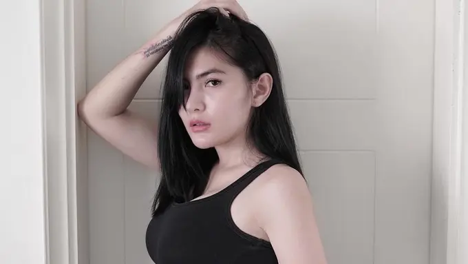 [Bintang] Angela Lee