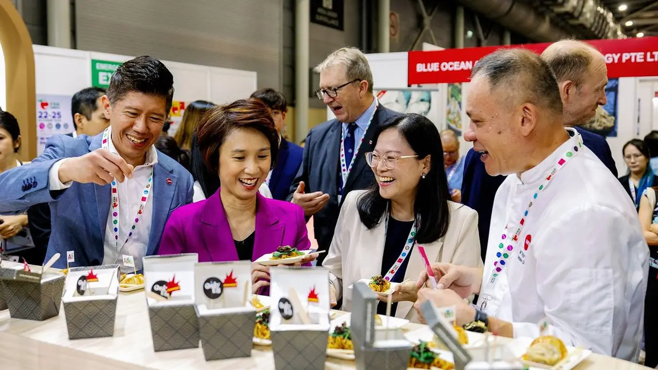 PT Pelabuhan Indonesia (Persero) atau Pelindo berpartisipasi di ajang pameran International Food and Hotel Asia (FHA) Food & Beverage 2024, di Singapore Expo, Convention & Exhibition Centre, Singapura, pada 23-26 April 2024. (Dok Pelindo)
