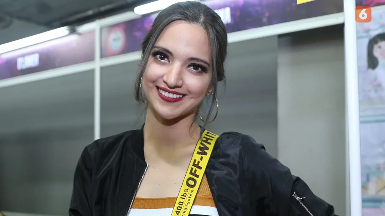 [Bintang] Nia Ramadhani