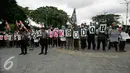 Massa dari ormas Islam se- DIY berkumpul di Titik Nol km, Yogya, Minggu (9/10). Mereka meminta Ahok untuk diadili karena telah menghina kitab suci umat Islam. (Liputan6.com/ Boy Harjanto)