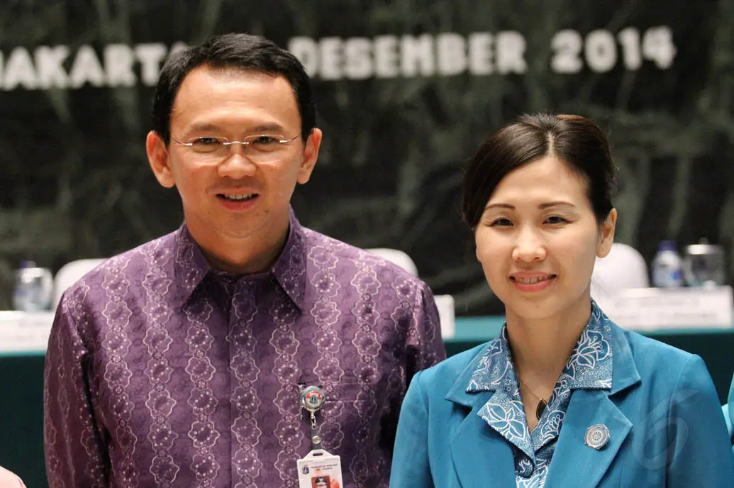 Pelantikan itu turut dihadiri oleh suami Veronica, Gubernur DKI Jakarta Basuki 'Ahok' Tjahaja Purnama, Kamis (4/12/2014). (Liputan6.com/Faizal Fanani)