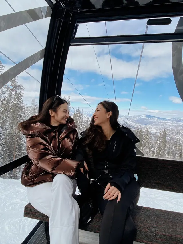 7 Momen Kebersamaan Enzy Storia dan Jessica Milla di Amerika, Main ke Gunung Aspen