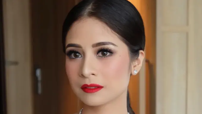 Kulit Terlalu Putih? Coba Aplikasikan Makeup Ini Deh