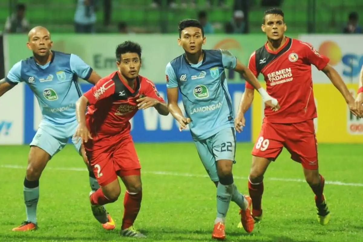 Persela Lamongan vs Semen Padang