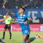 Pemain Persib Bandung, Ciro Alves, melakukan selebrasi setelah mencetak gol ke gawang Bali United pada leg kedua semifinal Championship Series BRI Liga 1 2023/2024 di Stadion Si Jalak Harupat, Soreang, Kabupaten Bandung, Sabtu (18/5/2024). (Bola.com/Abdul Aziz)